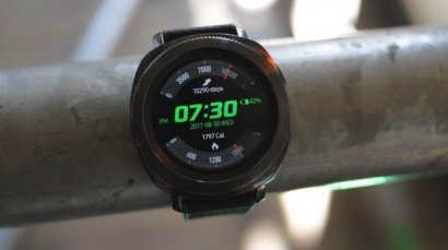 如果你爱游泳，你也会爱上三星Gear Sport智能手表
